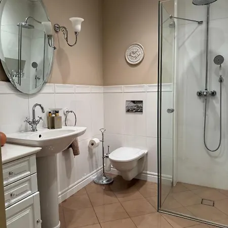 Golden - Luxury Near Krakow Villa
