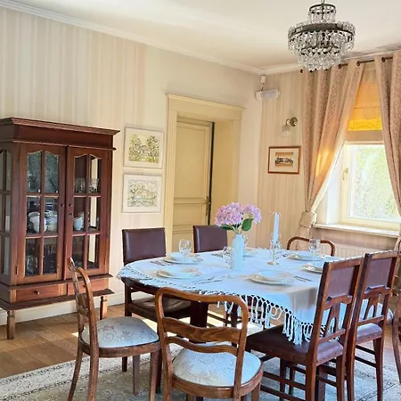 Golden - Luxury Near Krakow Wegrzce