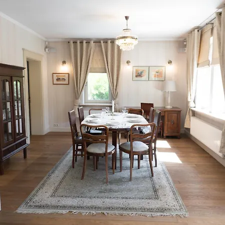 Golden - Luxury Near Krakow Wegrzce