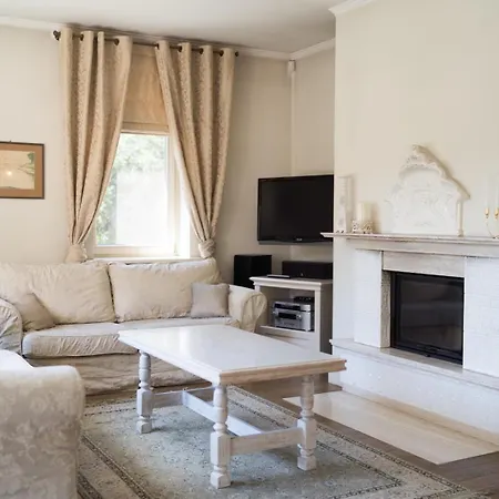 Villa Golden - Luxury Near Krakow Wegrzce