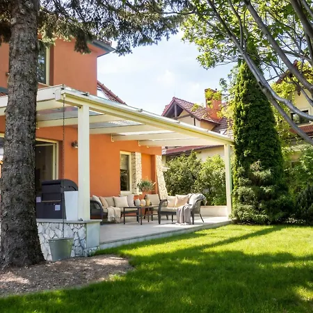 Golden Luxury Garden - Kraków Węgrzce